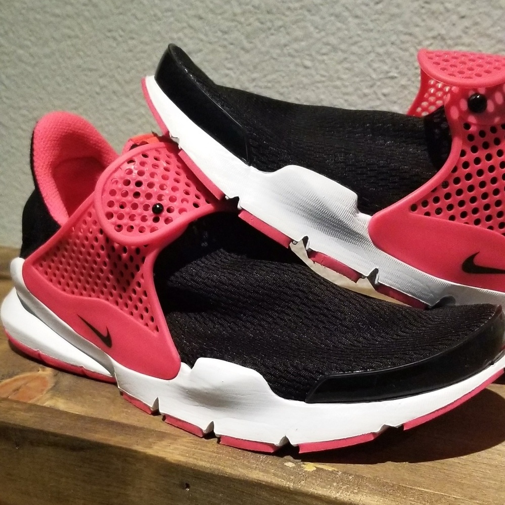 Nike sock dart
